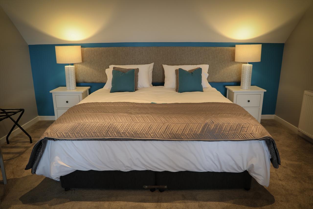 ダンファームリン Bay And Bridge Bed & Breakfast エクステリア 写真
