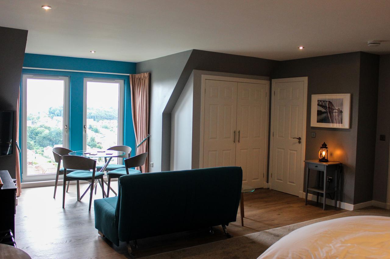 ダンファームリン Bay And Bridge Bed & Breakfast エクステリア 写真